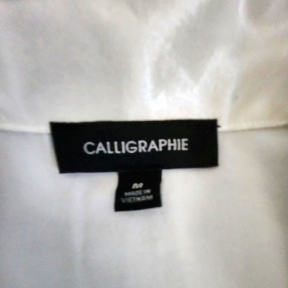 Calligraphie satin white blouse with gold buttons size Medium - Picture 2 of 6